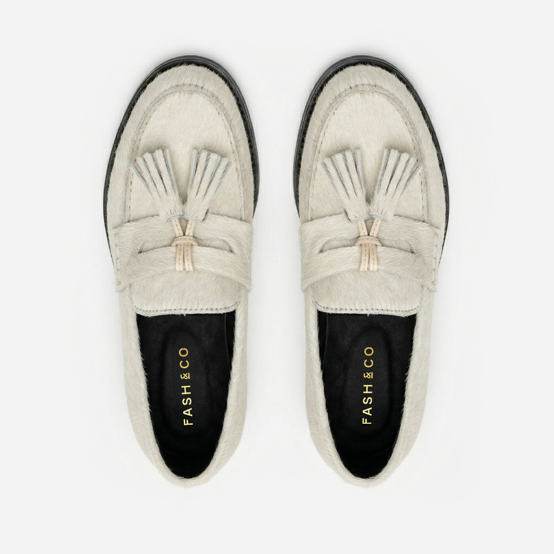 Loafer Penny Couro Pelo Off White