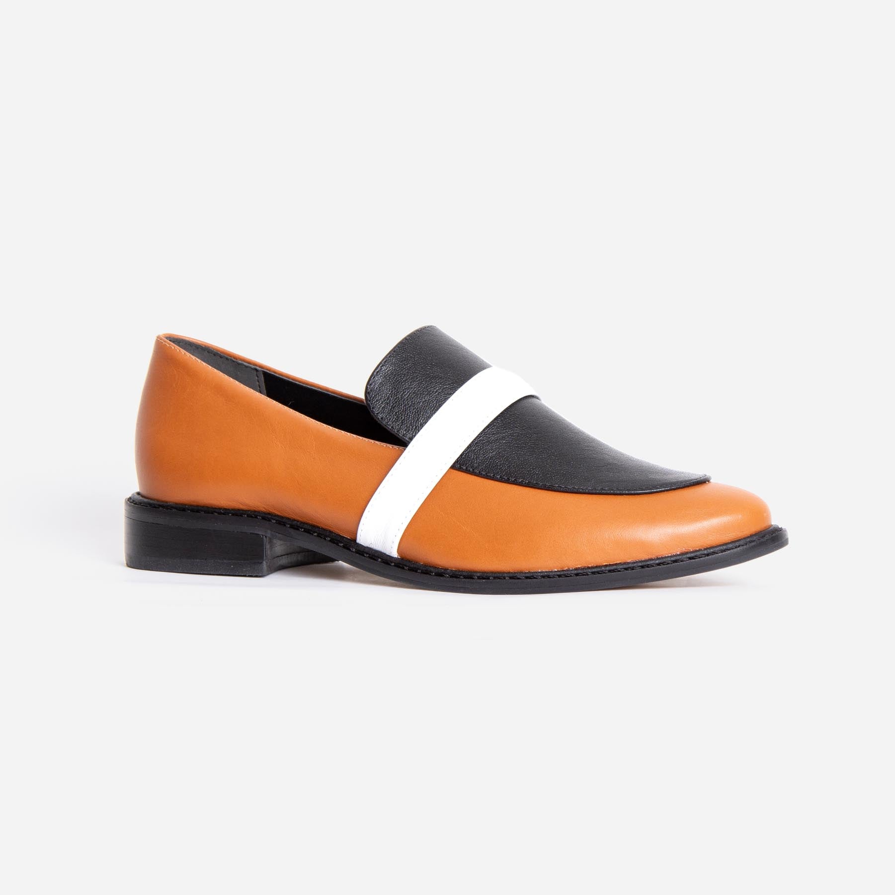 Loafer Sheer Black & Caramel