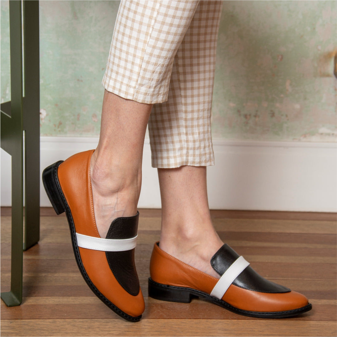 Loafer Sheer Black & Caramel
