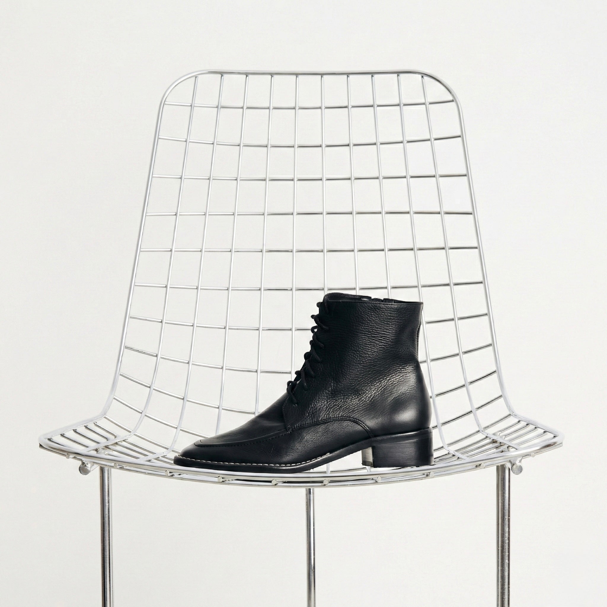 Bota Midnight Black
