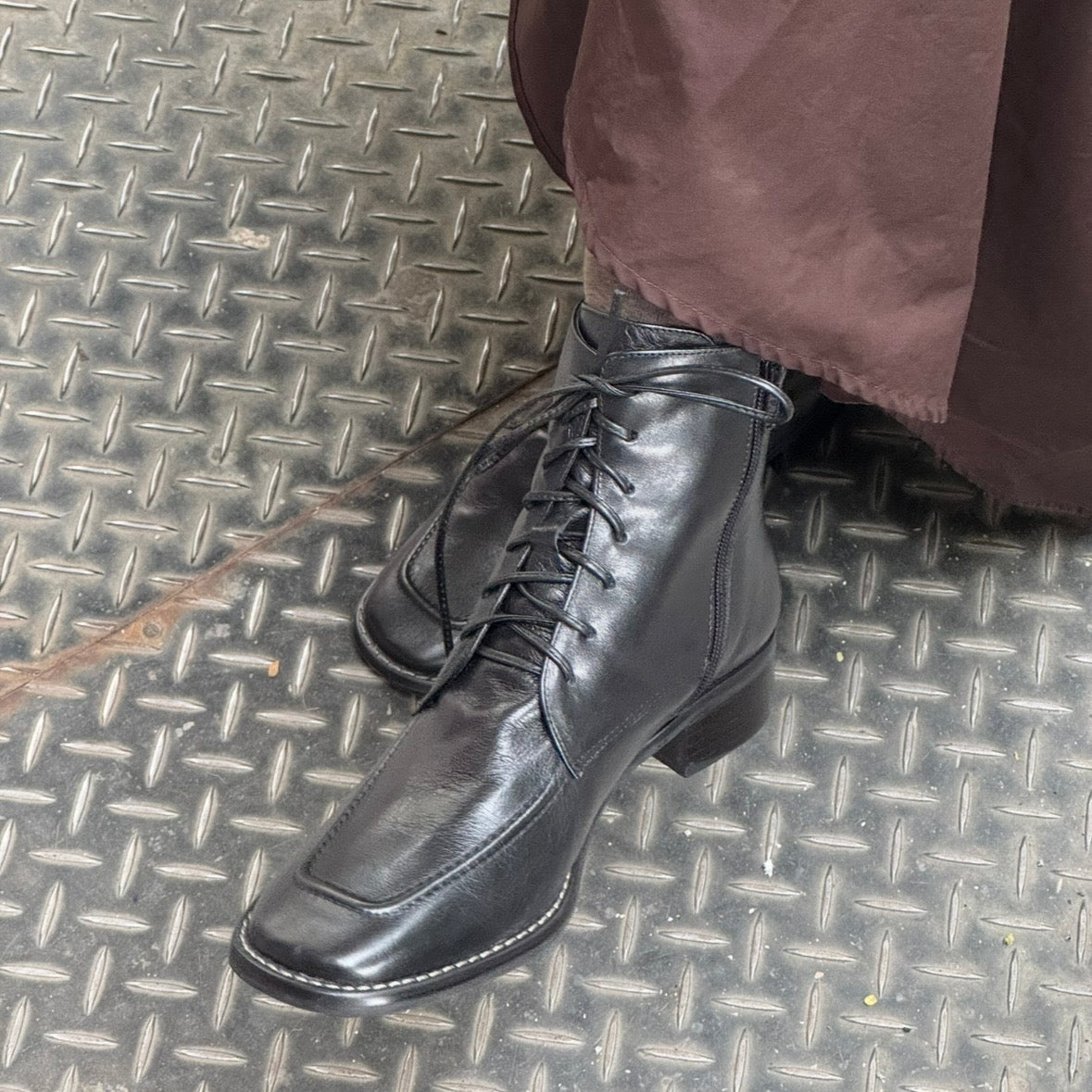 Bota Midnight Black