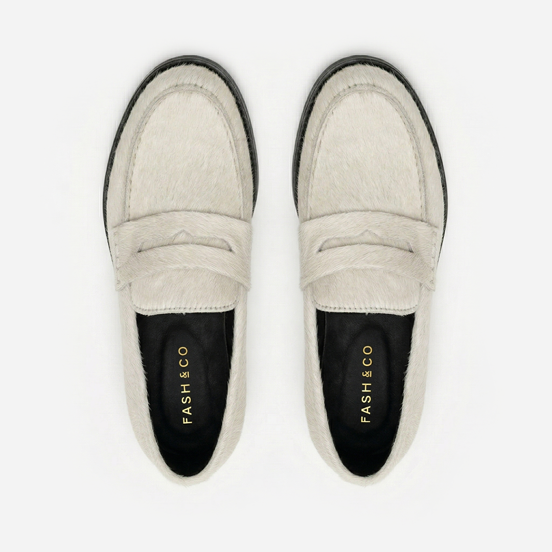 Loafer Penny Couro Pelo Off White