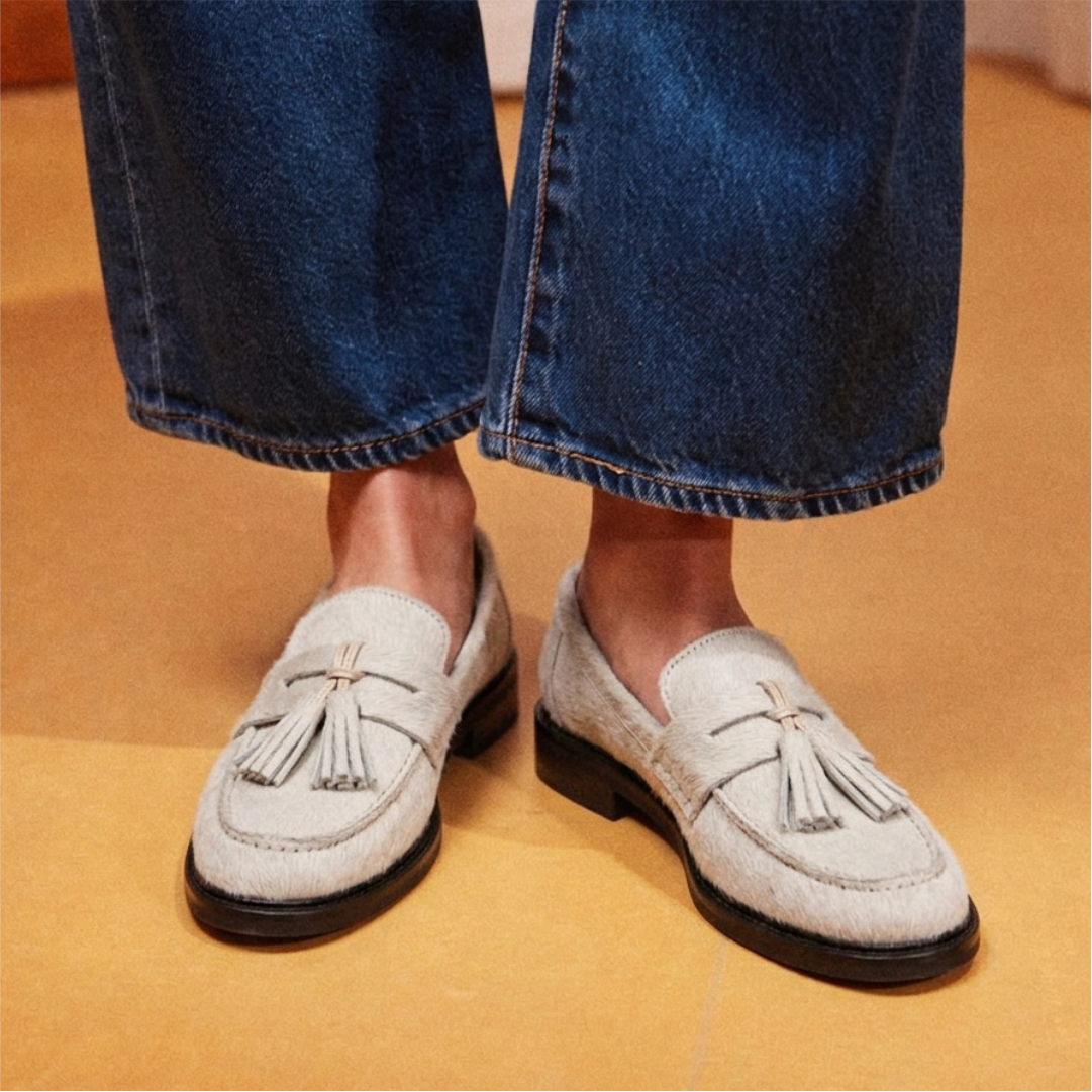 Loafer Penny Couro Pelo Off White